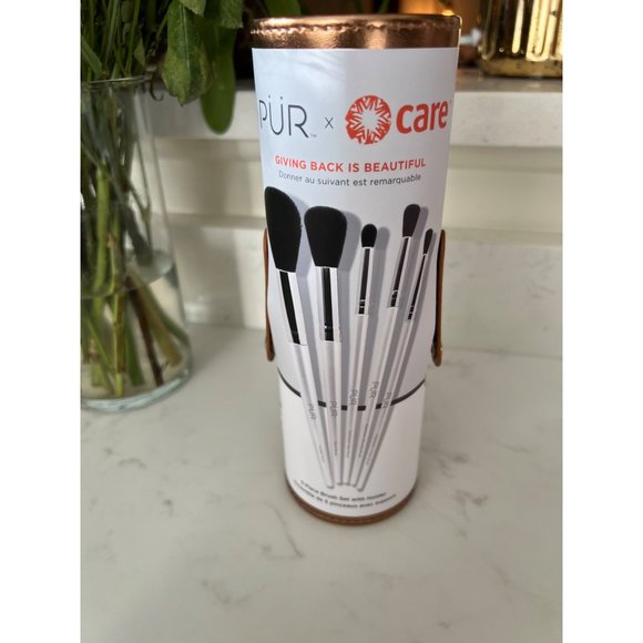 PÜR x CARE 5-Piece Brush Set with Holder - Picture 2 of 6